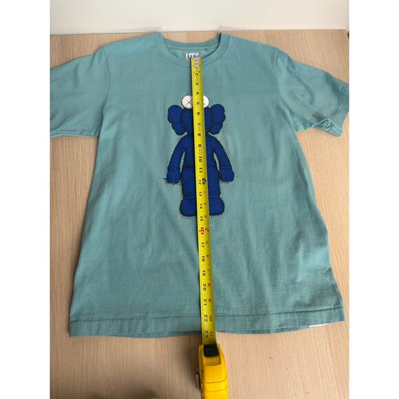 KAWS x Uniqlo Blue BFF Tee - Size S - New - Picture 4 of 9